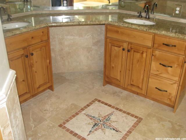 5441 S 2900 E, Holladay, UT 84117 — photo 9