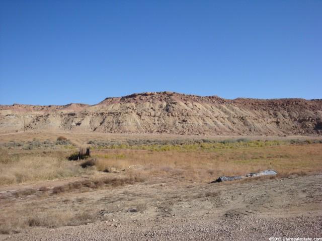 8628 E Gusher Randlett Rd, Randlett, UT 84063 — photo 3