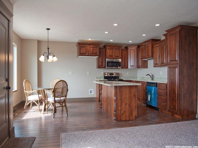 2029 S Tyler View Way E, Ogden, UT 84401 — photo 4