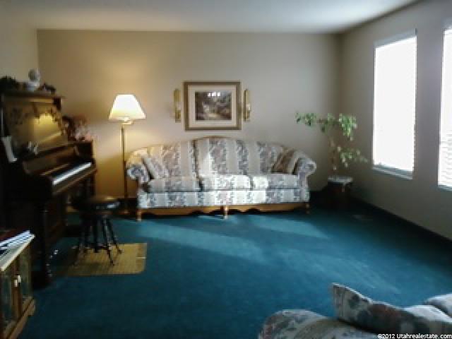 1280 W 1045 S, Clearfield, UT 84015 — photo 2