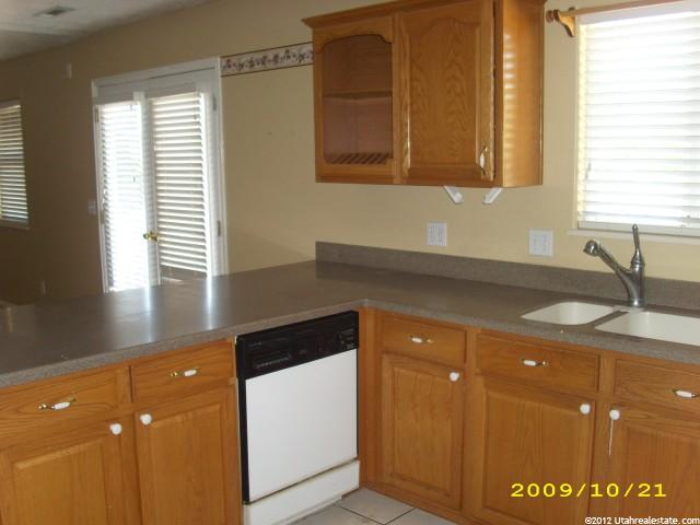 54 S 2110 E, Bloomington, UT 84790 — photo 4