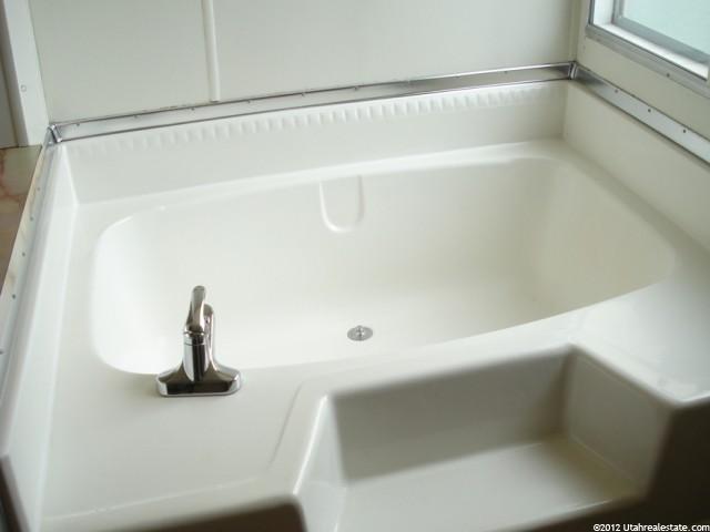 3800 S 1900 W #175, Roy, UT 84067 — photo 5