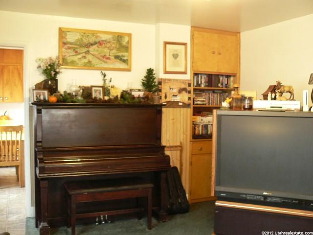 2533 W 2300 N, Clinton, UT 84015 — photo 3