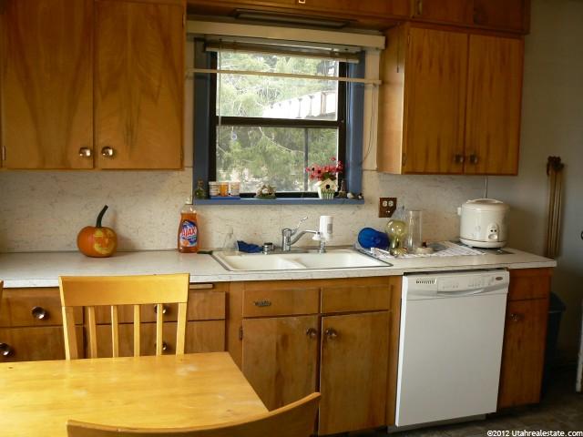 2533 W 2300 N, Clinton, UT 84015 — photo 4