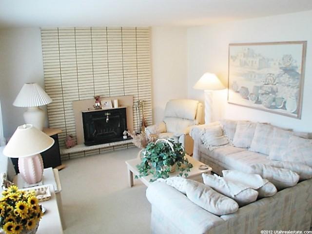 5537 S 2425 W, Roy, UT 84067 — photo 3