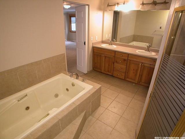 8070 S 1700 E, Sandy, UT 84093 — photo 10