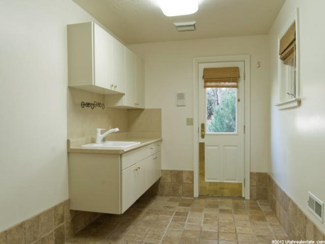 3353 Cove Cir, Layton, UT 84040 — photo 7