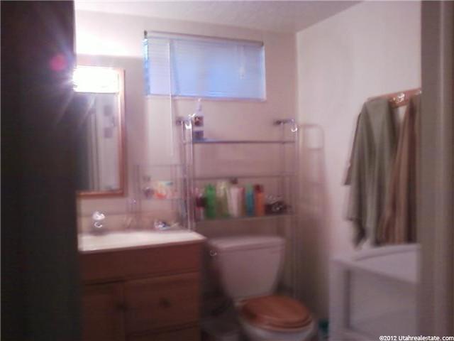 1812 S 900 E, Bountiful, UT 84010 — photo 3