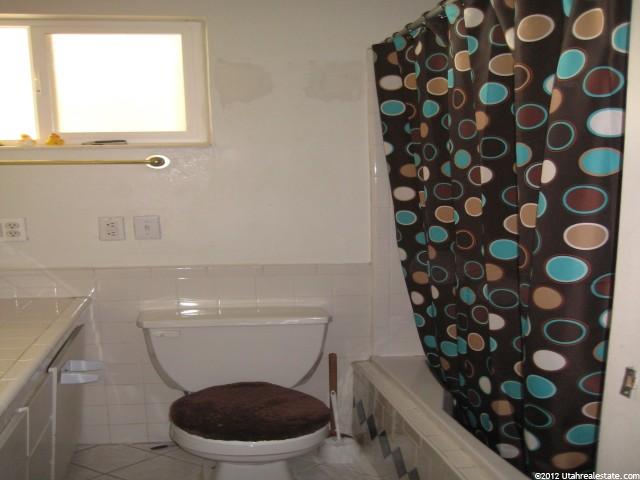 1812 S 900 E, Bountiful, UT 84010 — photo 10