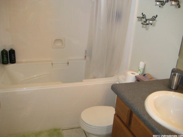2093 View Dr, South Weber, UT 84405 — photo 7