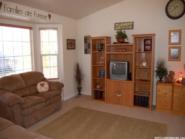 1500 N 550 W, West Bountiful, UT 84087 — photo 2