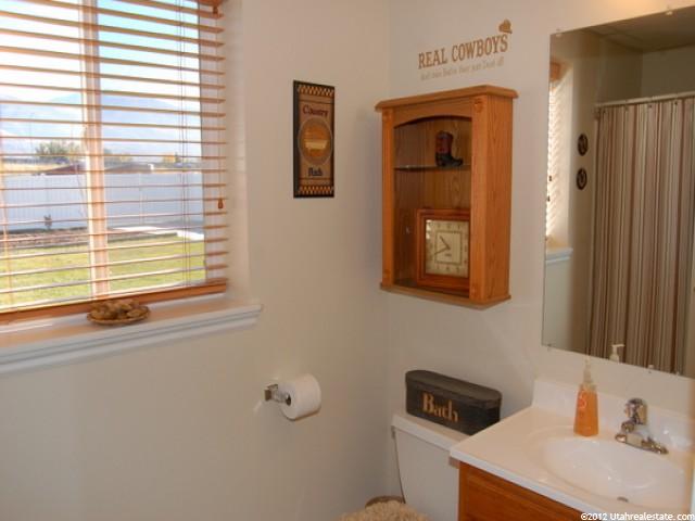 1500 N 550 W, West Bountiful, UT 84087 — photo 8