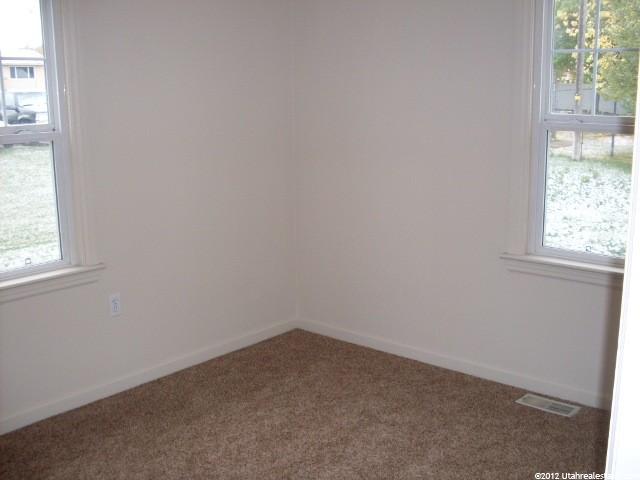 571 W 1800 N, Clinton, UT 84015 — photo 4