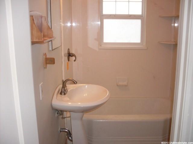 571 W 1800 N, Clinton, UT 84015 — photo 6