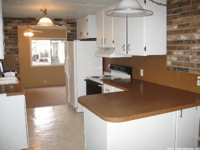 75 W 250 N #20, Clearfield, UT 84015 — photo 4