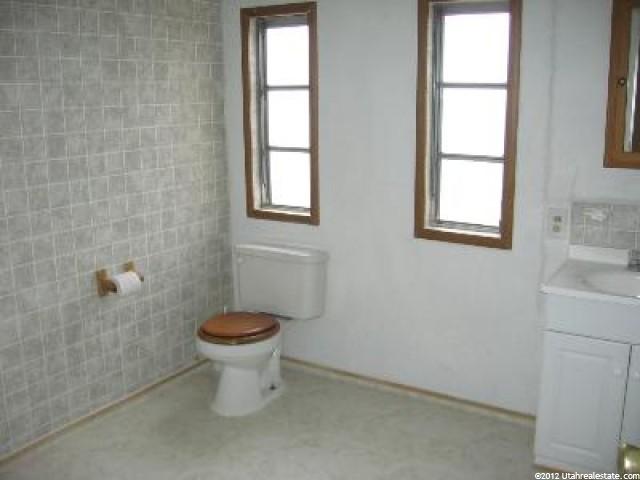 75 W 250 N #20, Clearfield, UT 84015 — photo 6