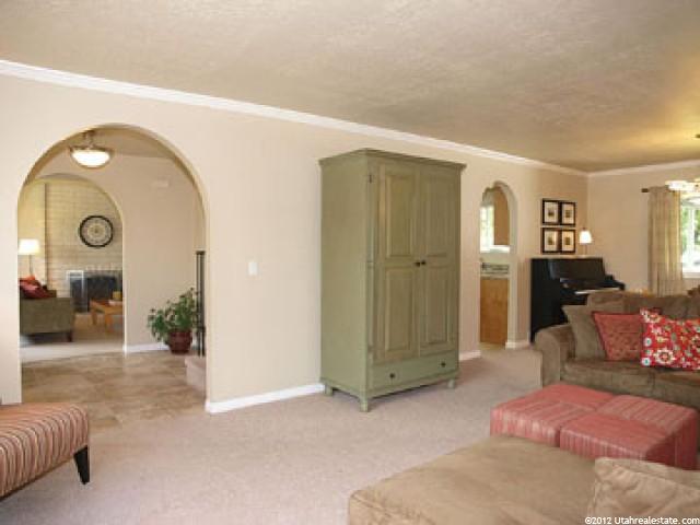 661 W Vine St, Murray, UT 84123 — photo 4