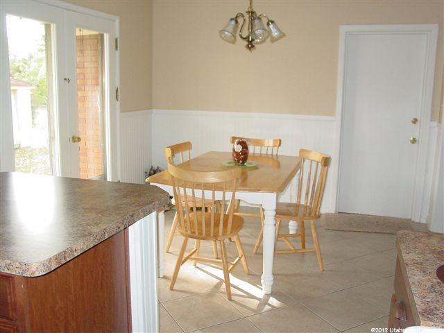 270 E Brentwood Cir, Bountiful, UT 84010 — photo 7
