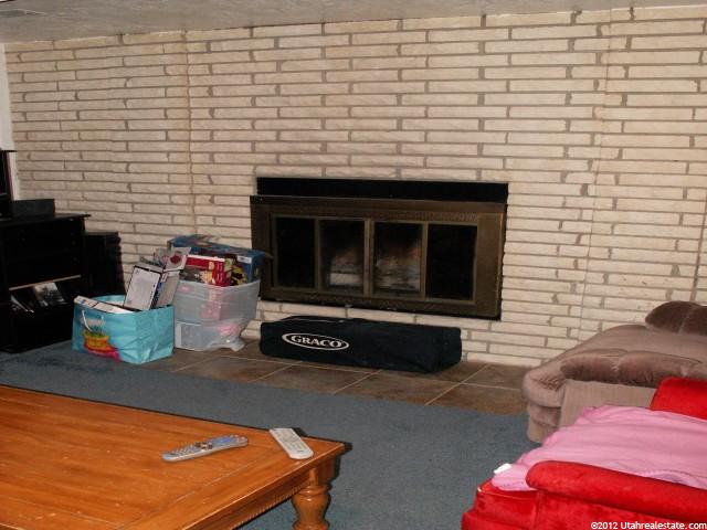 792 W 2300 N, Clinton, UT 84015 — photo 4