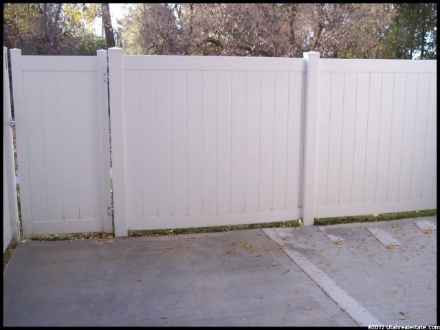 588 E Vine St #1A, Murray, UT 84107 — photo 2