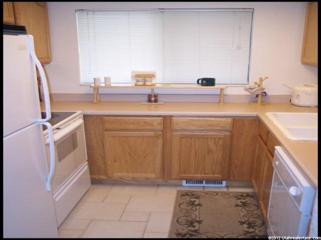 588 E Vine St #1A, Murray, UT 84107 — photo 3
