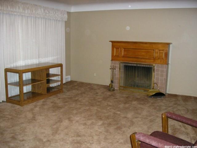 1111 E Center St, Springville, UT 84663 — photo 9