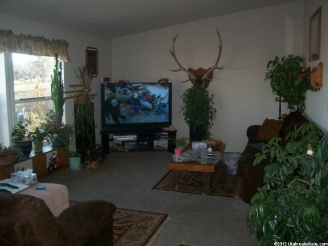 481 W 2500 S, Vernal, UT 84078 — photo 10