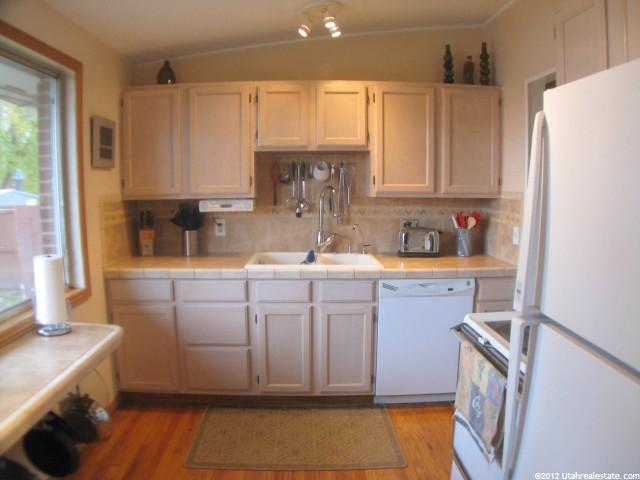 217 E 3100 S, Bountiful, UT 84010 — photo 3