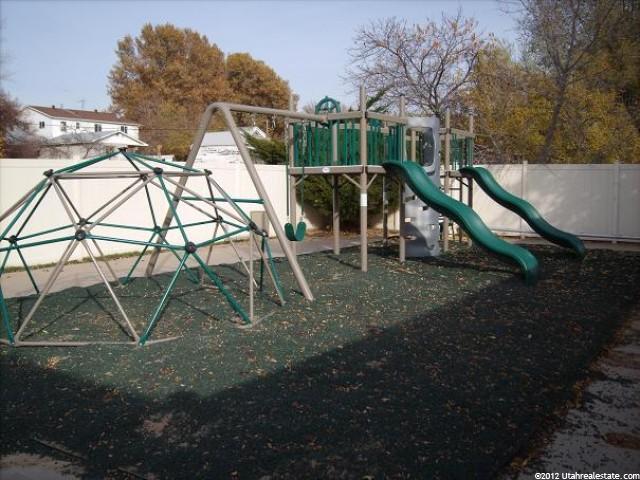 111 E Center St N #d-5, Clearfield, UT 84015 — photo 4
