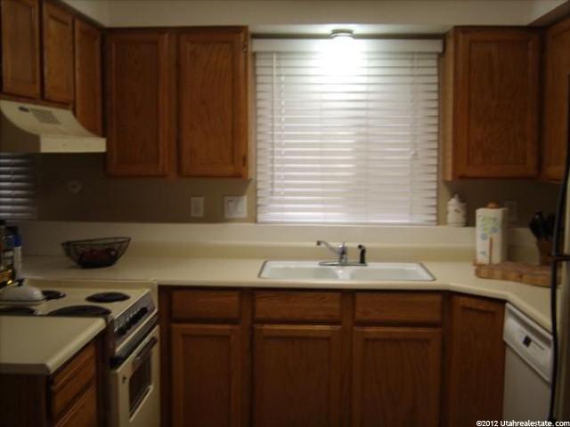 111 E Center St N #d-5, Clearfield, UT 84015 — photo 5