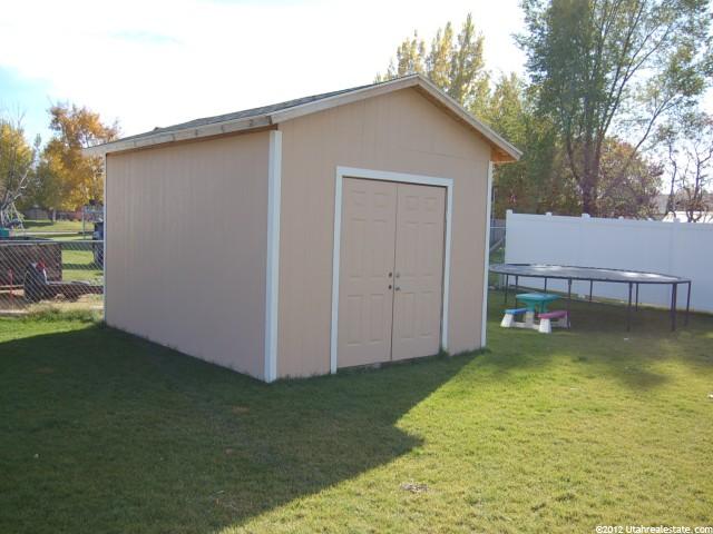 2082 N 1350 W, Clinton, UT 84015 — photo 10
