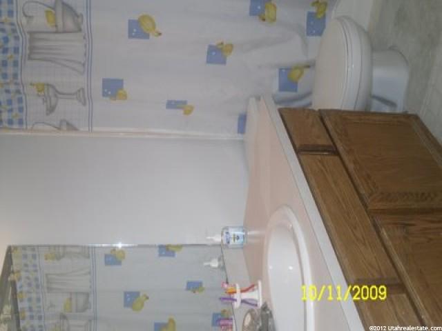 207 W 2000 S, Clearfield, UT 84015 — photo 7