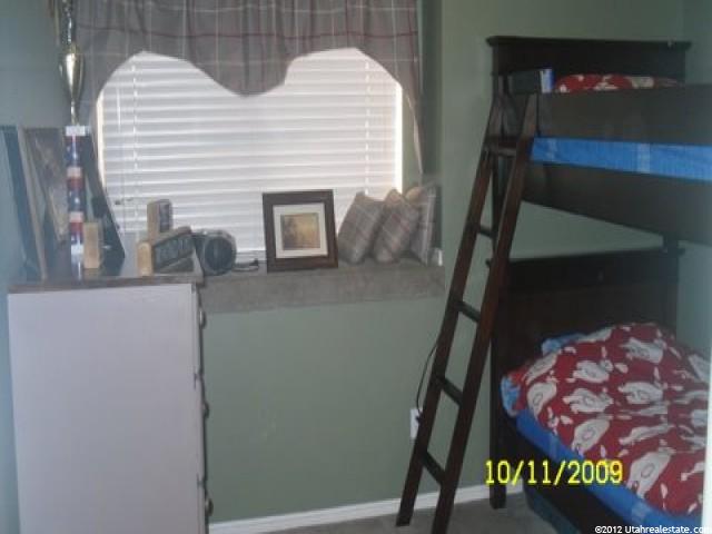 207 W 2000 S, Clearfield, UT 84015 — photo 8