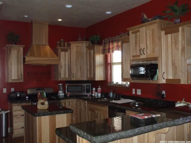 7678 N Deep Creek Rd, Lapoint, UT 84039 — photo 3