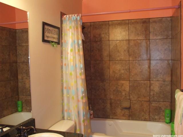 7678 N Deep Creek Rd, Lapoint, UT 84039 — photo 9