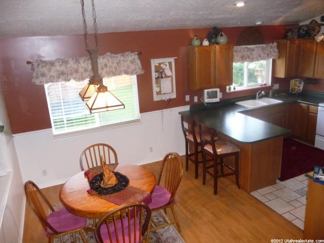 46 N 750 W, Layton, UT 84041 — photo 2