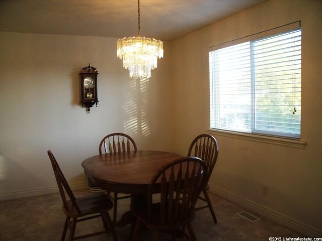 555 W 230 N, Layton, UT 84041 — photo 3