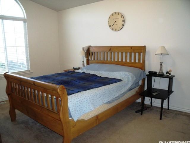 555 W 230 N, Layton, UT 84041 — photo 5