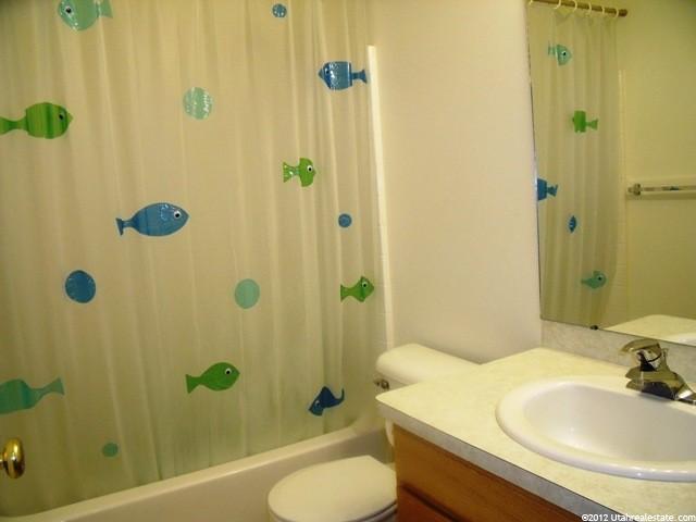 555 W 230 N, Layton, UT 84041 — photo 9