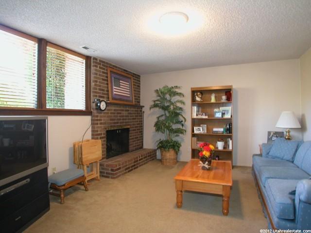 8618 Tracy Dr, Sandy, UT 84093 — photo 11