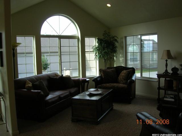 278 E 2230 N #16D, Logan, UT 84341 — photo 2