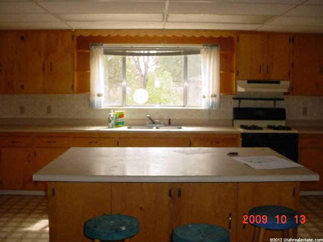 196 N 400 E, Enterprise, UT 84725 — photo 2