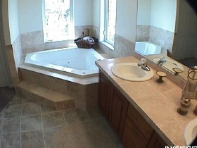11810 S Brookmill Ln E, Sandy, UT 84092 — photo 3
