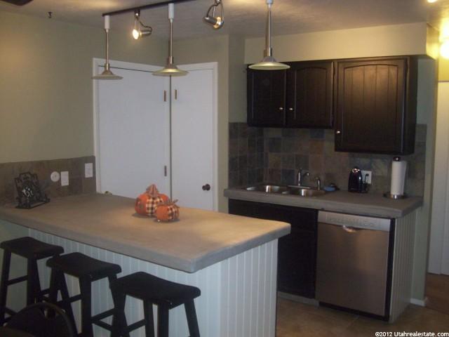 1642 E 800  S     Unit B S #B, Clearfield, UT 84015 — photo 2