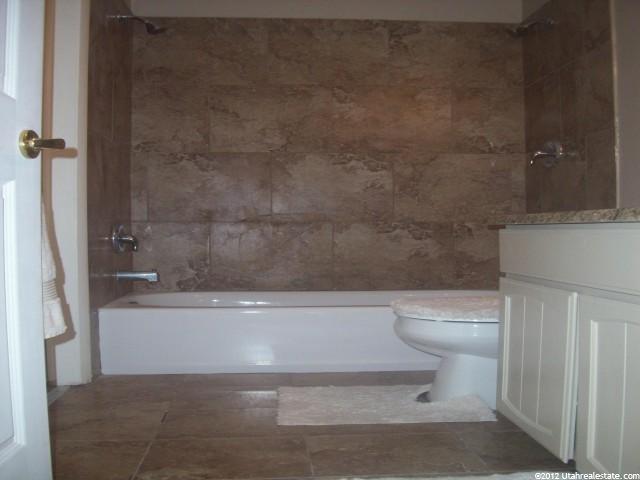 1642 E 800  S     Unit B S #B, Clearfield, UT 84015 — photo 7