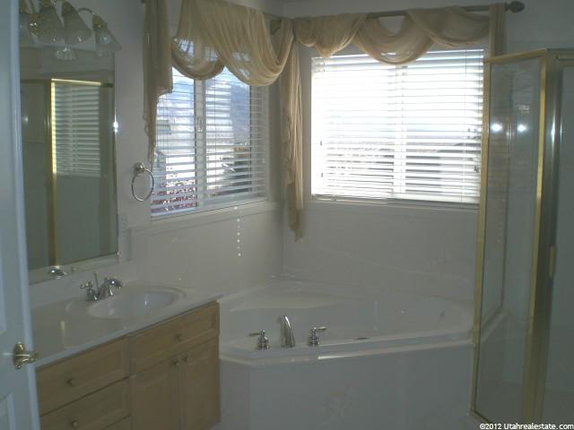 3938 N Evergreen Dr, Pleasant View, UT 84414 — photo 11