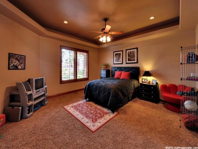 1882 View Point Dr, Bloomington, UT 84790 — photo 9