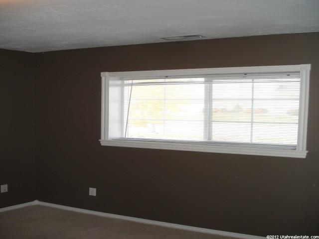 869 W 1470 N, Clinton, UT 84015 — photo 6
