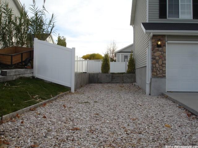 869 W 1470 N, Clinton, UT 84015 — photo 10