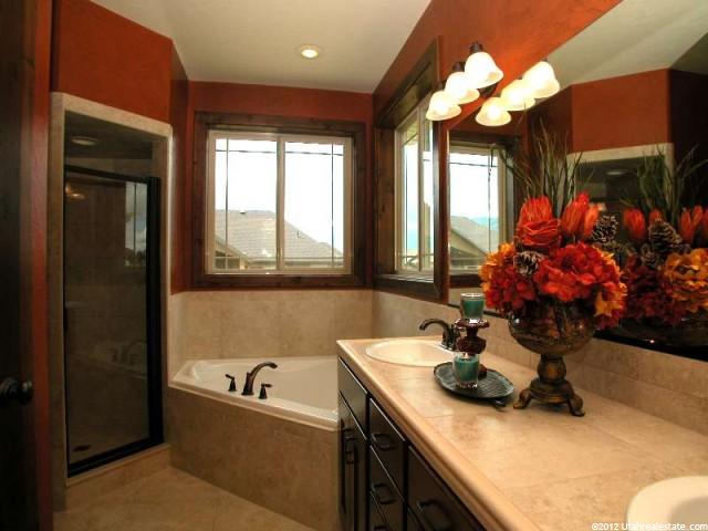 466 E 800 S, River Heights, UT 84321 — photo 5